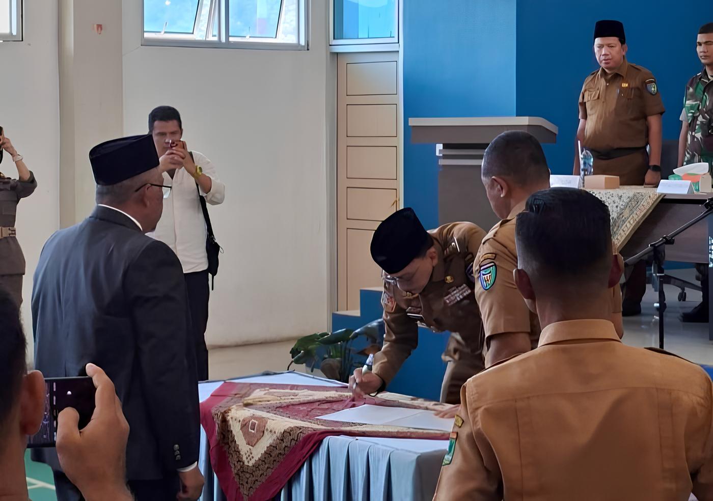 Bupati Hendrajoni Tegaskan Manajemen Talenta Jadi Dasar Pelantikan Kepala Dinas Pertanian dan Satpol PP Damkar Pessel